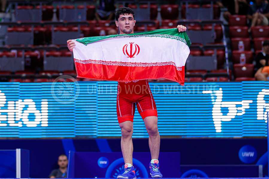 یک مدال طلا و دو نقره دستاور فرنگی کاران ایران در 5 وزن نخست جهانی 2022 بلغارستان